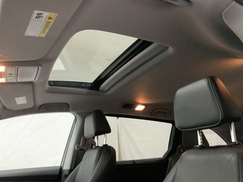 Used 2024 Honda Odyssey EX-L image 17