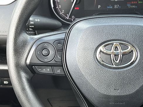 Used 2024 Toyota RAV4 XLE FWD image 12