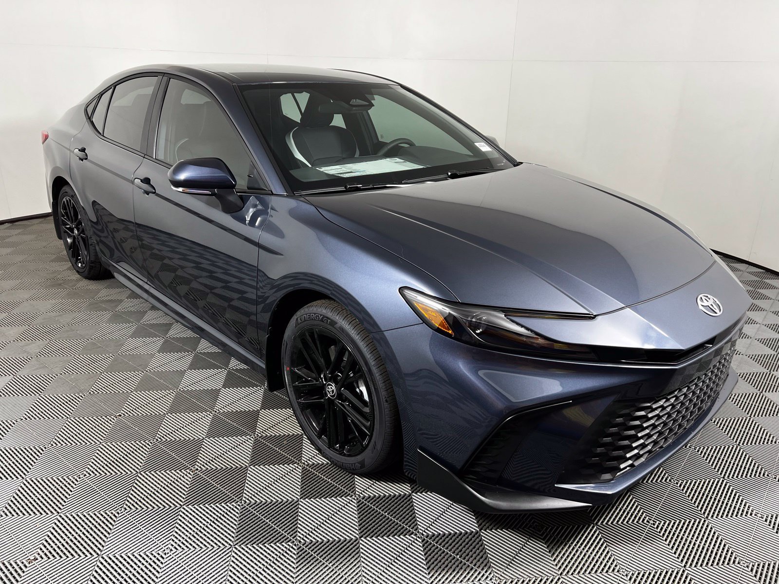 Used 2026 Toyota Camry SE w/ Multimedia Upgrade Package FWD image 3