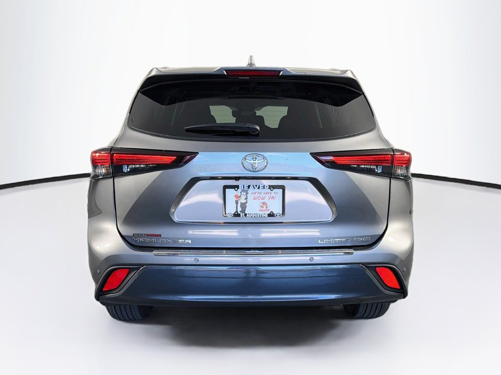 Used 2026 Toyota Highlander Limited AWD/4WD image 8