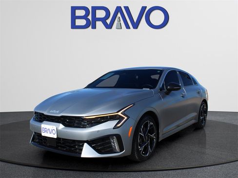 Used 2025 Kia K5 GT-Line image 2