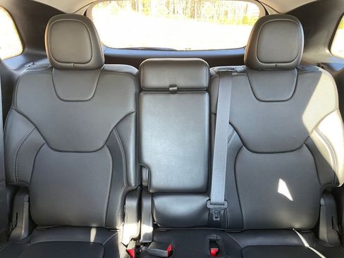 Used 2021 Jeep Cherokee Limited w/ Elite Package image 19