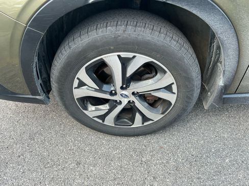 Used 2021 Subaru Outback Limited AWD/4WD image 8