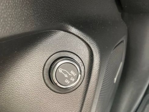 Used 2021 Chevrolet TrailBlazer ACTIV w/ Sun and Liftgate Package AWD/4WD image 41