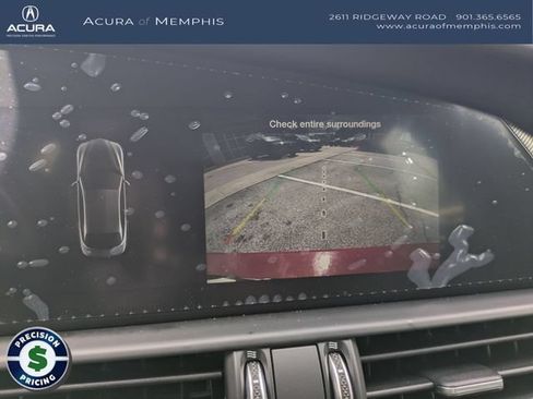 Used 2025 Alfa Romeo Giulia AWD w/ Driving Assist Package image 18