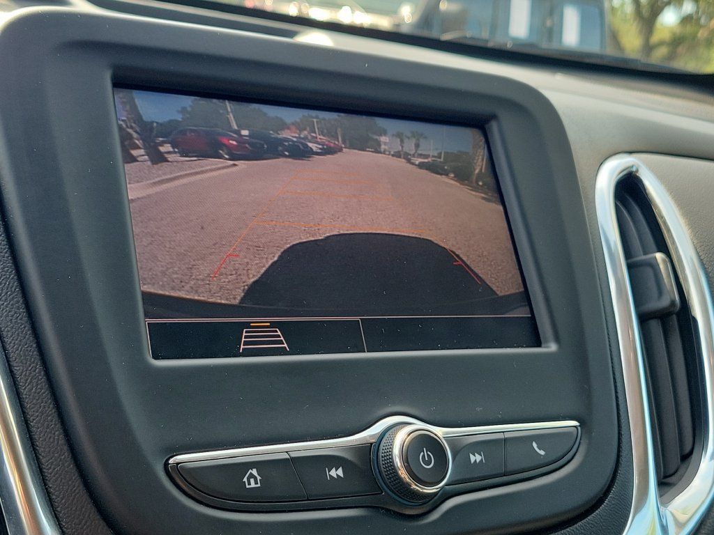 Used 2022 Chevrolet Equinox LT AWD/4WD image 28