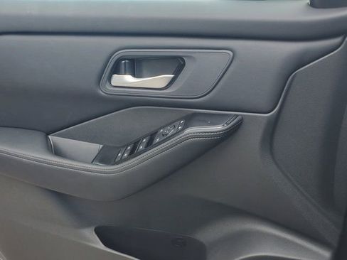 New 2026 Nissan Rogue SV FWD image 14
