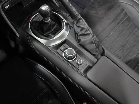 Certified 2024 MAZDA MX-5 Miata RF Club image 15