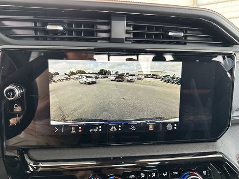 New 2026 GMC Sierra 2500 AT4 w/ AT4 Premium Plus Package AWD/4WD image 27