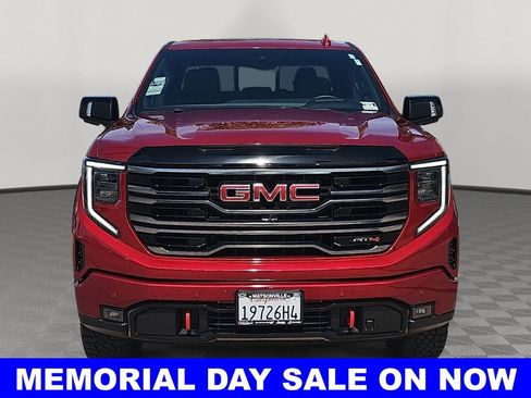Used 2025 GMC Sierra 1500 AT4 w/ AT4 Premium Package AWD/4WD image 8