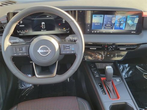 New 2026 Nissan Kicks SR image 5