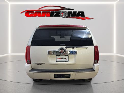 Used 2007 Cadillac Escalade AWD w/ Climate Package image 13