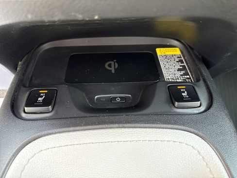 Used 2024 Toyota Corolla XSE image 31