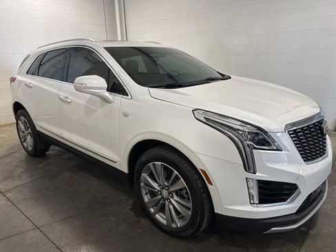 Used 2023 Cadillac XT5 Premium Luxury w/ LPO, Floor Liner Package AWD/4WD image 3