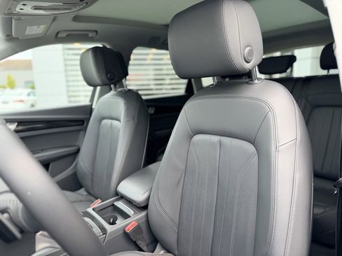 Used 2020 Audi Q5 2.0T Premium Plus w/ Premium Plus Package image 11