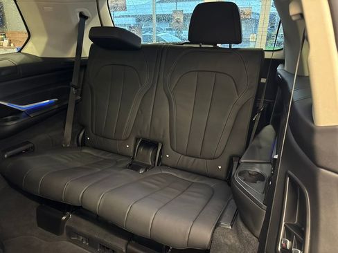 Used 2022 BMW X7 xDrive40i w/ Luxury Seating Package image 31
