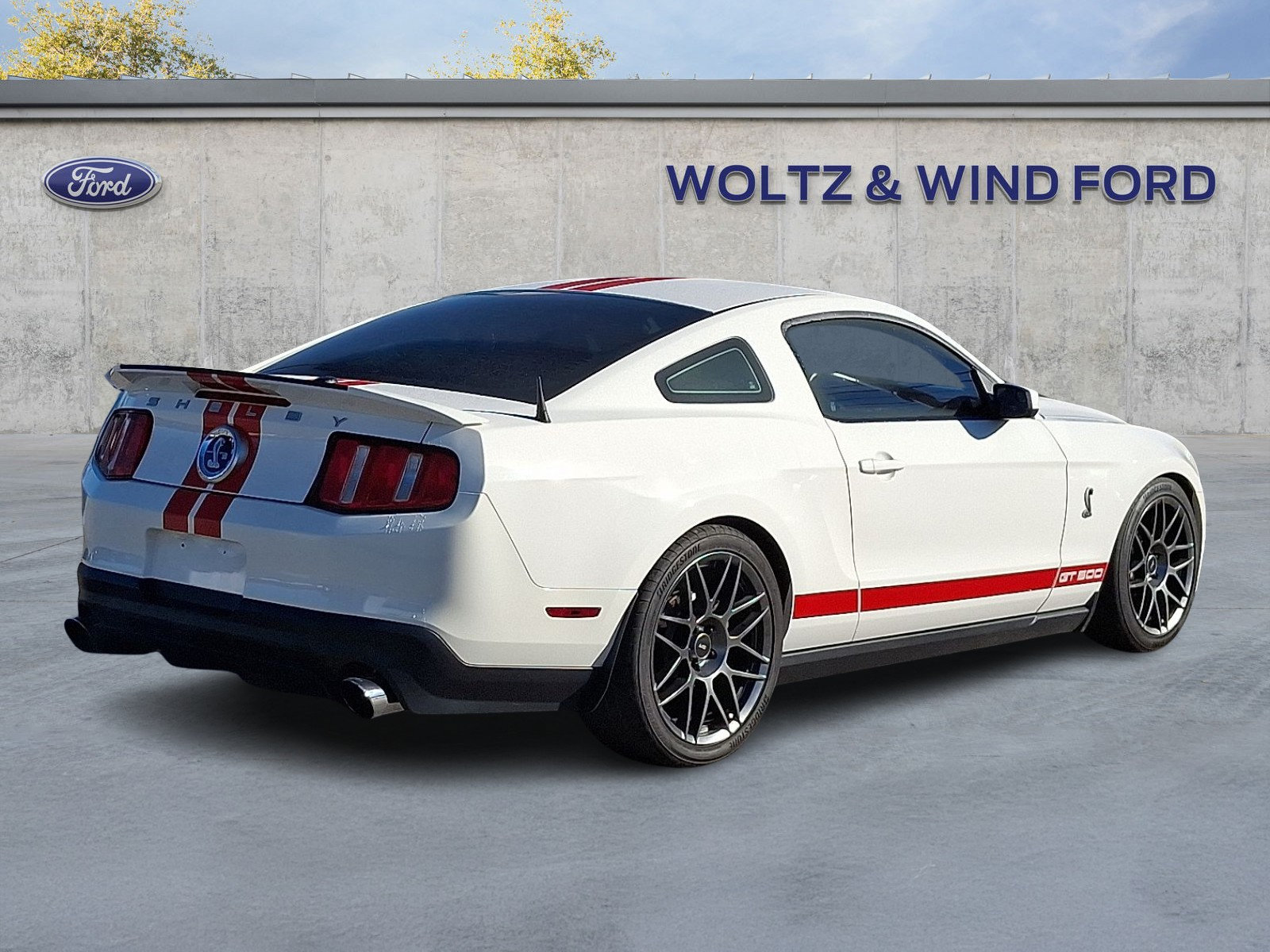 Used 2012 Ford Mustang Shelby GT500 w/ SVT Performance Pkg RWD image 6