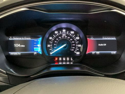 Used 2020 Ford Fusion SE FWD image 17