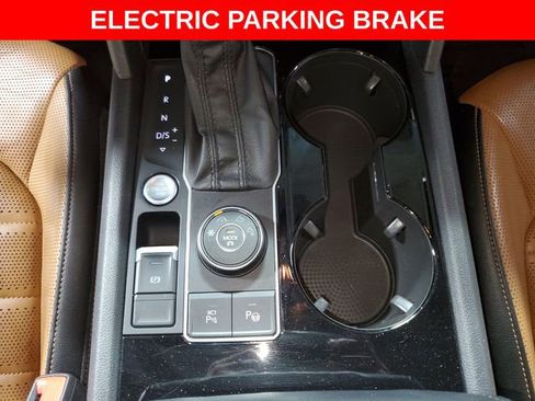 Used 2019 Volkswagen Atlas SEL Premium image 24