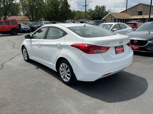 Used 2012 Hyundai Elantra GLS FWD image 7