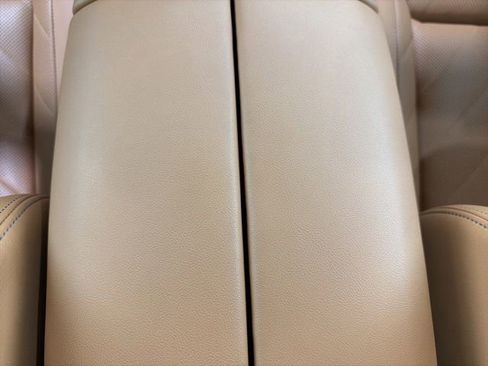 Used 2023 BMW X5 xDrive40i w/ Premium Package image 41