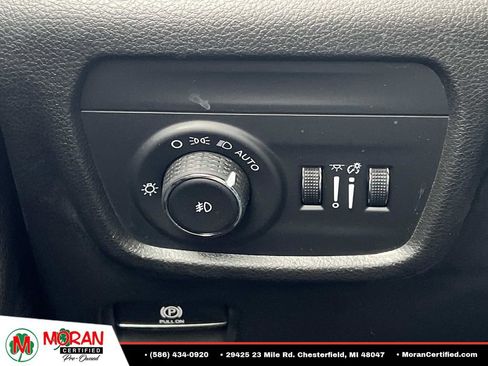 Used 2024 Jeep Grand Cherokee Limited w/ Black Appearance Package AWD/4WD image 25