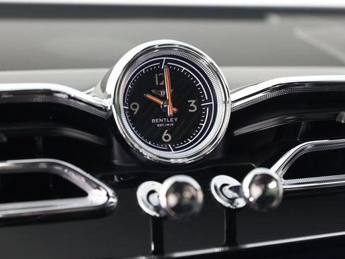 Certified 2022 Bentley Bentayga AWD/4WD image 15