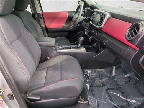 Used 2019 Toyota Tacoma SR5 image 20
