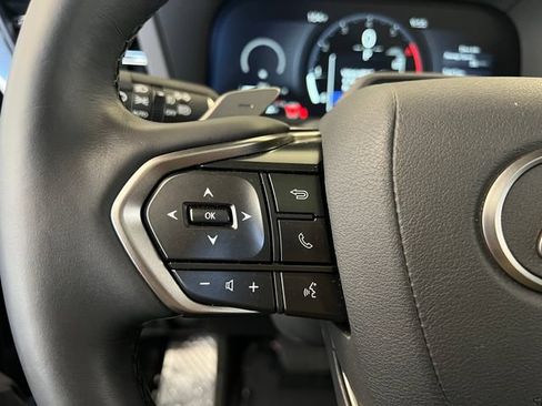 Used 2025 Lexus GX 550 w/ Accessory Package (2T) AWD/4WD image 46