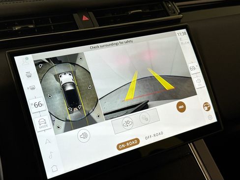 Used 2026 Land Rover Range Rover Velar Dynamic SE image 14