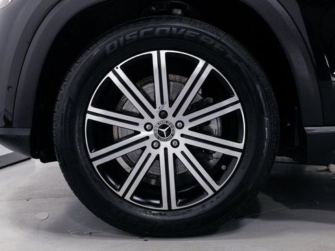 Certified 2026 Mercedes-Benz GLE 350 4MATIC image 37
