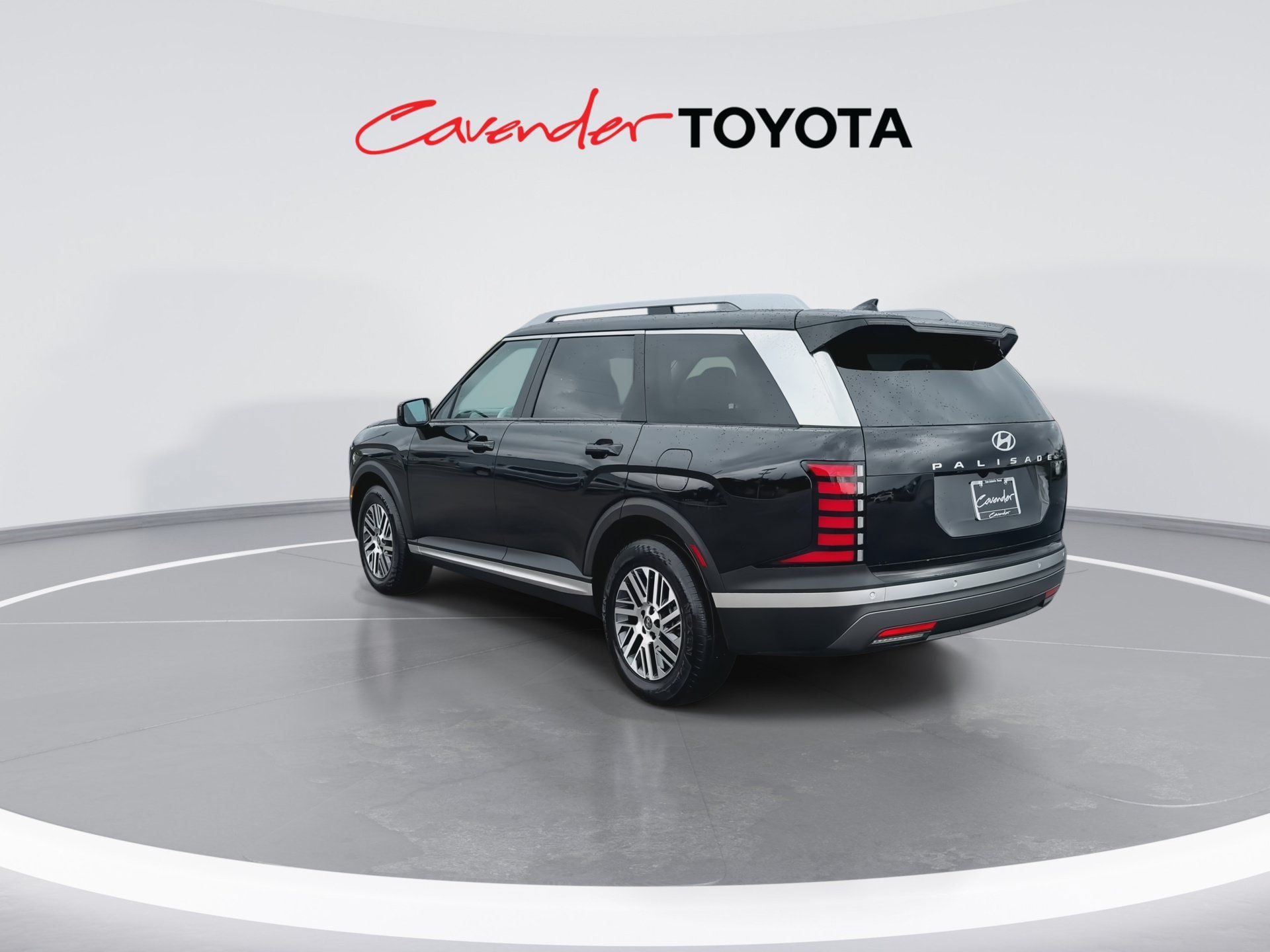 Used 2026 Hyundai Palisade SEL FWD image 6