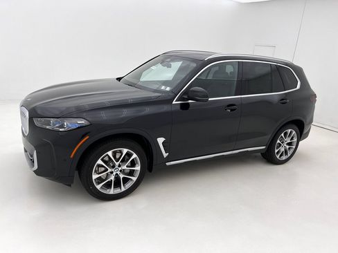 Used 2026 BMW X5 xDrive40i AWD/4WD image 2