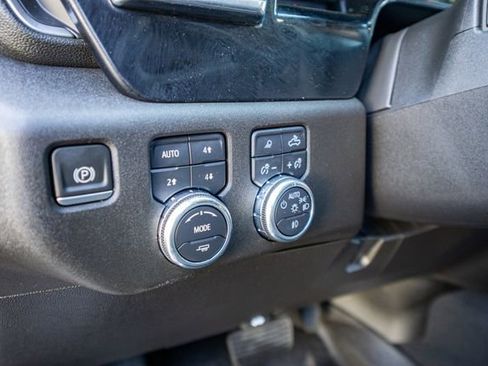 Used 2022 GMC Sierra 1500 SLT w/ X31 Off-Road Package image 14