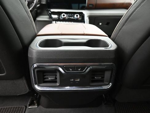 Used 2024 GMC Sierra 3500 Denali Ultimate AWD/4WD image 28