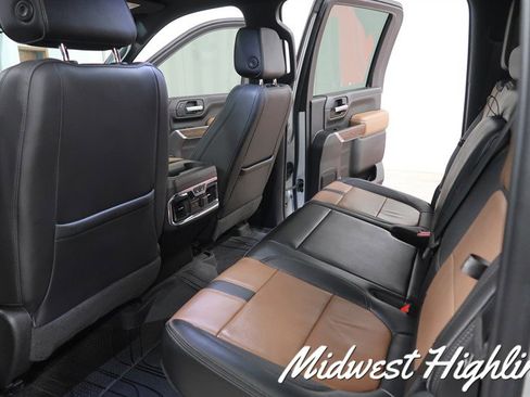 Used 2022 Chevrolet Silverado 2500 High Country image 37