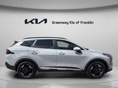 New 2027 Kia Sportage EX FWD image 8