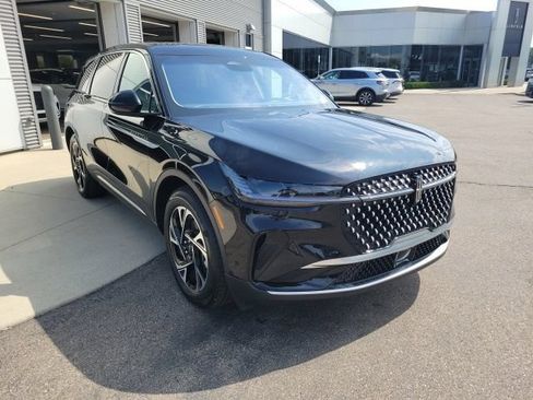 Certified 2024 Lincoln Nautilus Premier w/ Equipment Group 102A AWD/4WD image 8