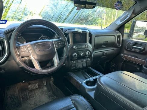 Used 2023 GMC Sierra 2500 Denali w/ Denali Ultimate Package AWD/4WD image 11