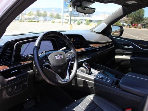 Used 2022 Cadillac Escalade ESV Sport Platinum AWD/4WD image 21