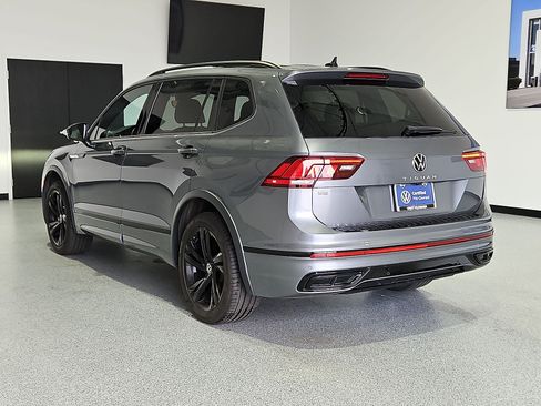 Certified 2023 Volkswagen Tiguan SE R-Line FWD image 6