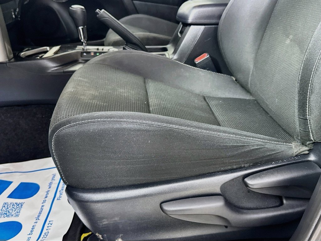 Used 2018 Toyota RAV4 XLE w/ Carpet Mat Package AWD/4WD image 24