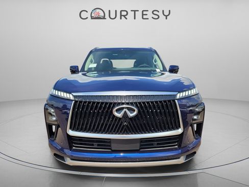 Used 2025 INFINITI QX80 Sensory image 9