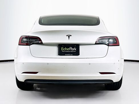 Used 2020 Tesla Model 3 Standard Range Plus RWD image 7