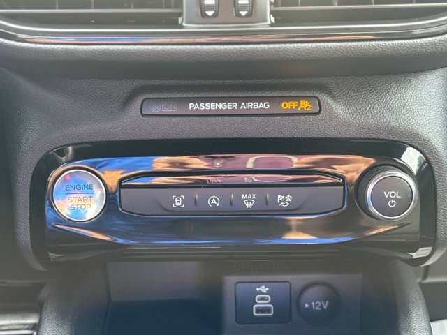 Used 2024 Ford Escape ST-Line w/ Tech Pack #1 AWD/4WD image 29