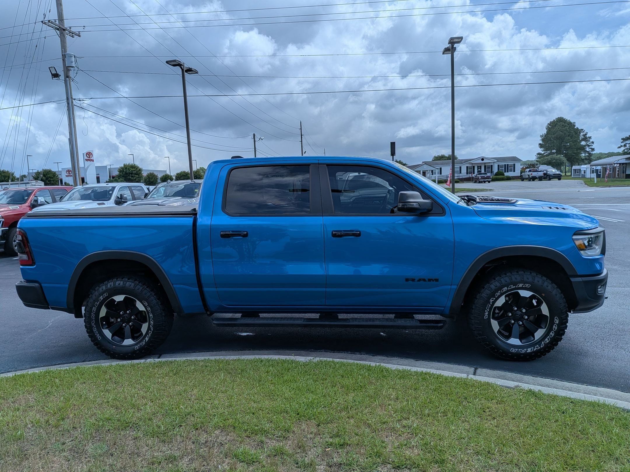 Used 2024 RAM 1500 Rebel w/ Rebel Level 1 Equipment Group AWD/4WD image 4