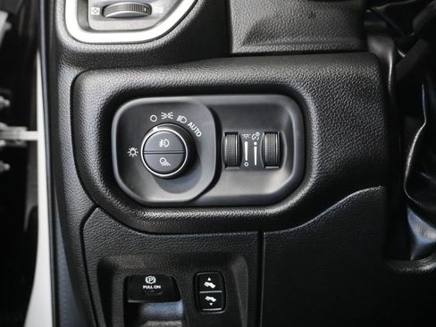 Used 2023 RAM 1500 Laramie image 24