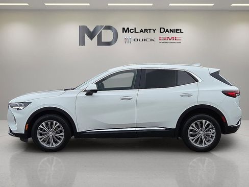 Used 2023 Buick Envision Preferred image 3