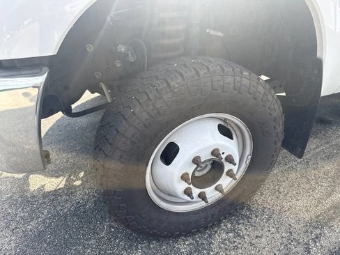 Used 2014 Ford F350 XL w/ Power Equipment Group AWD/4WD image 2