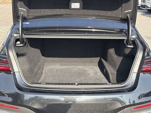 Used 2022 BMW M760i xDrive AWD/4WD image 12